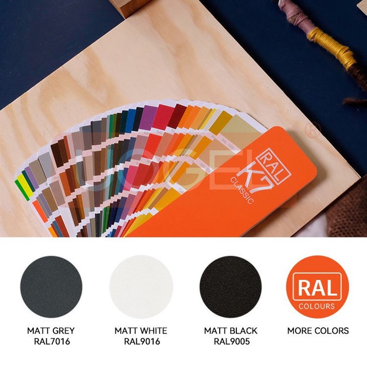 25.11.25-metal pergola with slatted roof-6